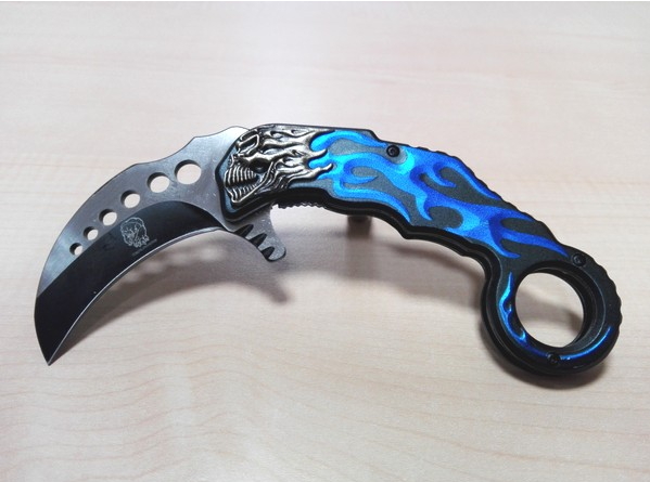 coltello karambit blu skull