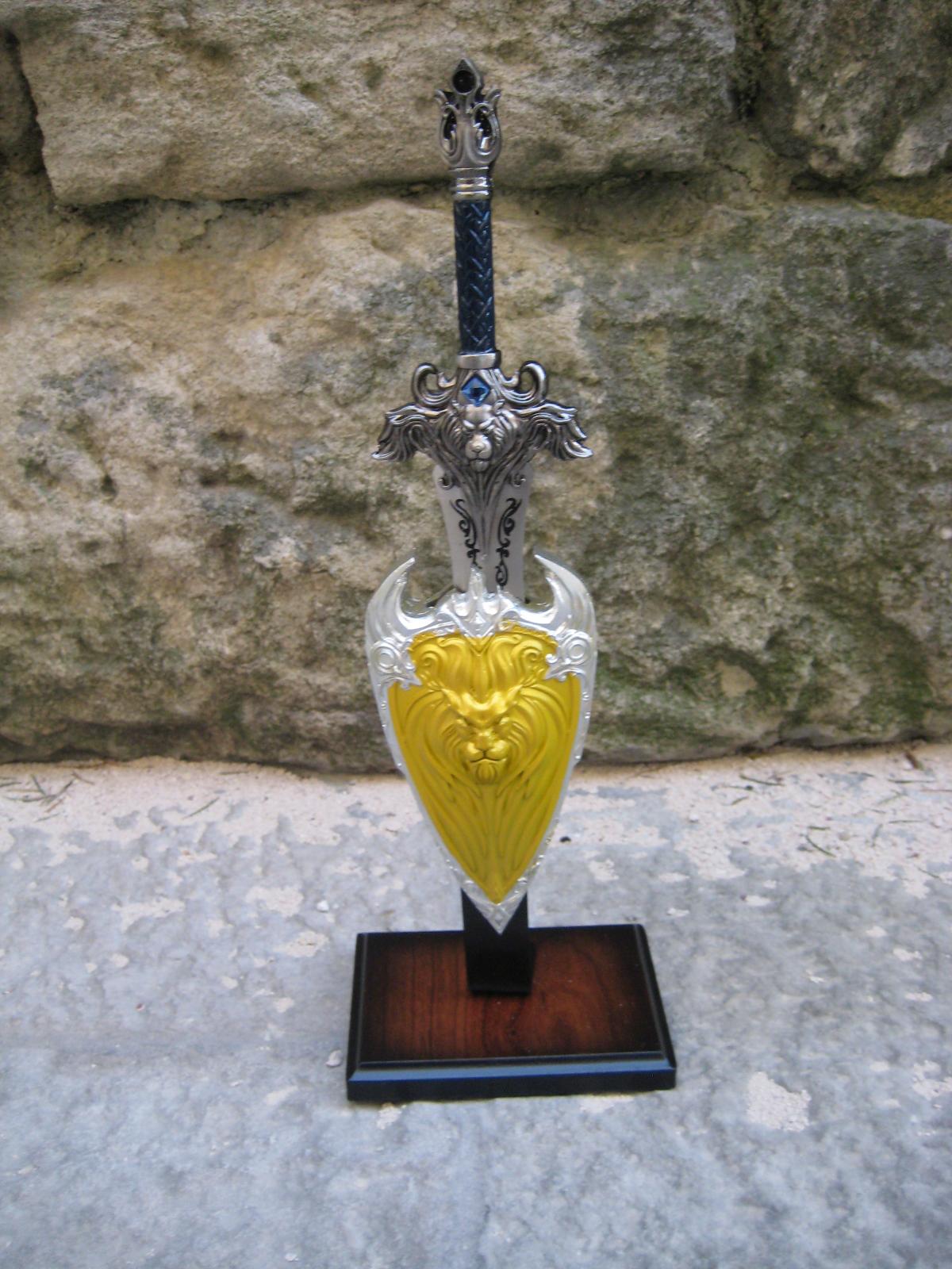 mini spada piu' scudo world of warcraft 4