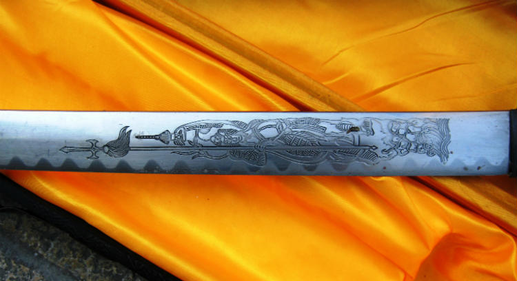 katana alta qualita' p7025 katana alta qualita' p7025