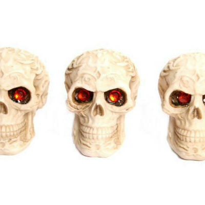 teschio piccolo occhi rossi