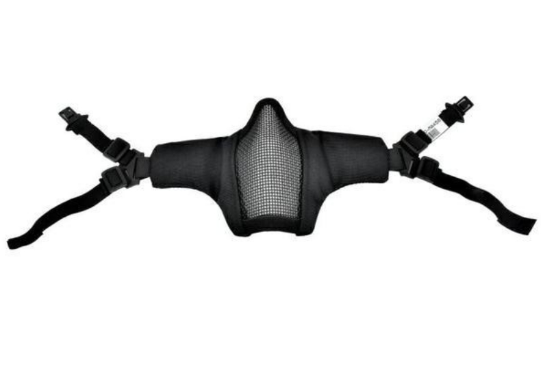 maschera nera griglia in metallo