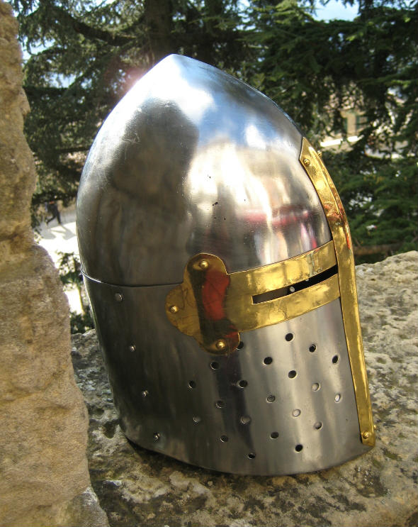 elmo templare coppo ogivato elmo templare coppo ogivato