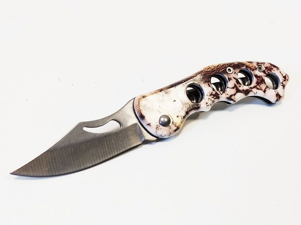 coltello serramanico tradizionale