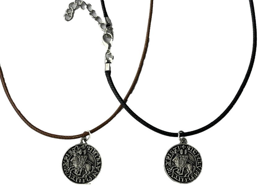 collana con ciondolo sigillo templare