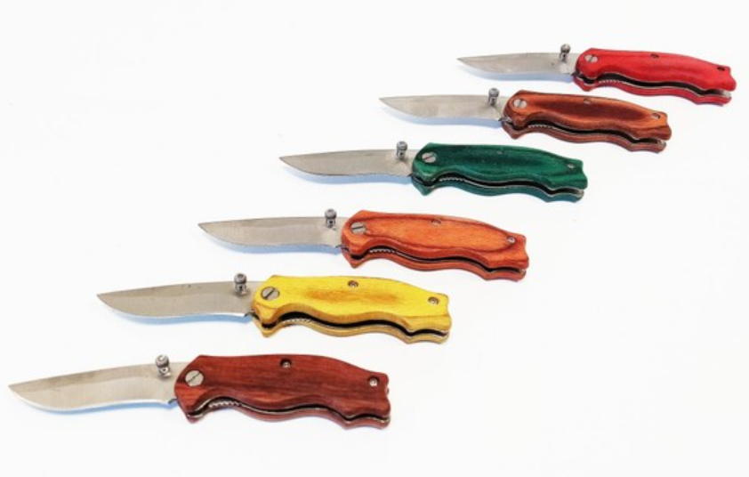 coltelli tascabili colorati