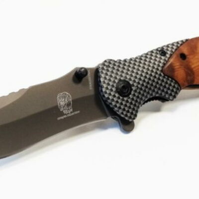 coltello con impugnatura legno e carbonio