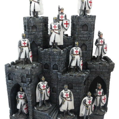 castello templare con 12 crociati