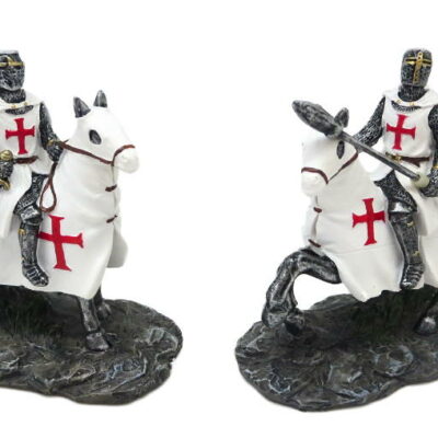 templare crociato a cavallo