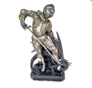 soldato medievale con drago