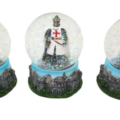 templare crociato con sfera di vetro