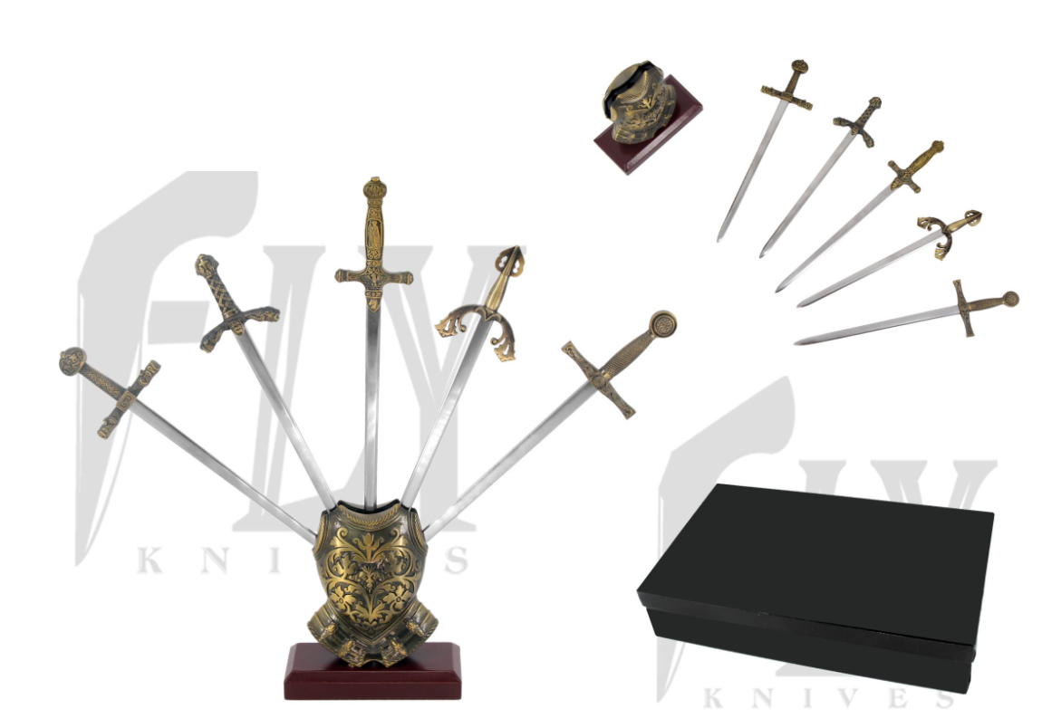 serie di  5 spadine medievali + espositore in legno