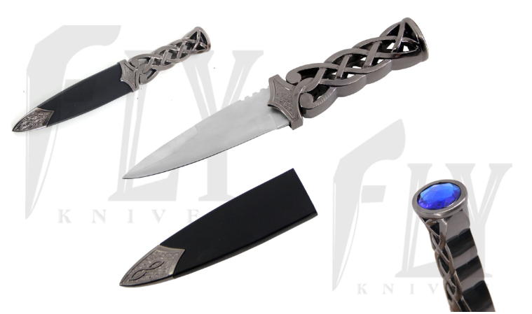 pugnale the blue stone